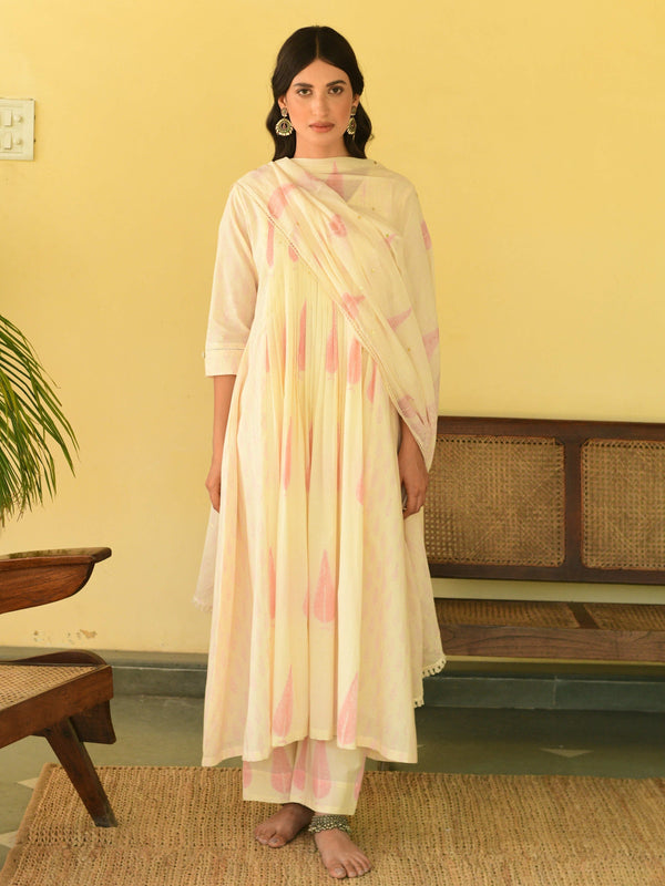 Sukoon pink pintuck anarkali set
